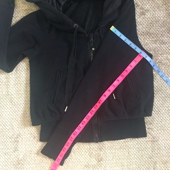 Lululemon Rare and Unique Hooded Jacket - Picture 8 of 10